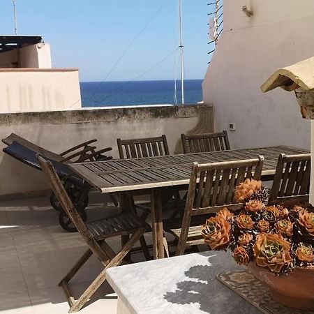 Sea-View Terrace & Bikes Moon Ortigia Holiday Home سيراكوزا المظهر الخارجي الصورة