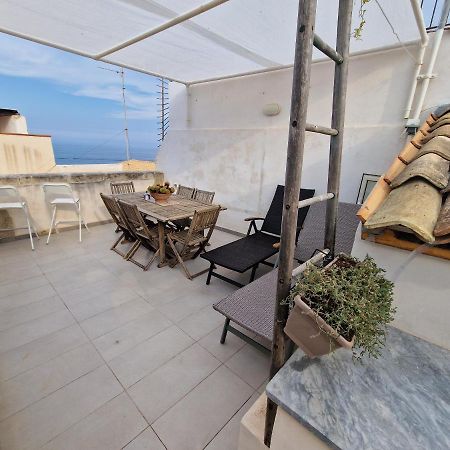 Sea-View Terrace & Bikes Moon Ortigia Holiday Home سيراكوزا المظهر الخارجي الصورة