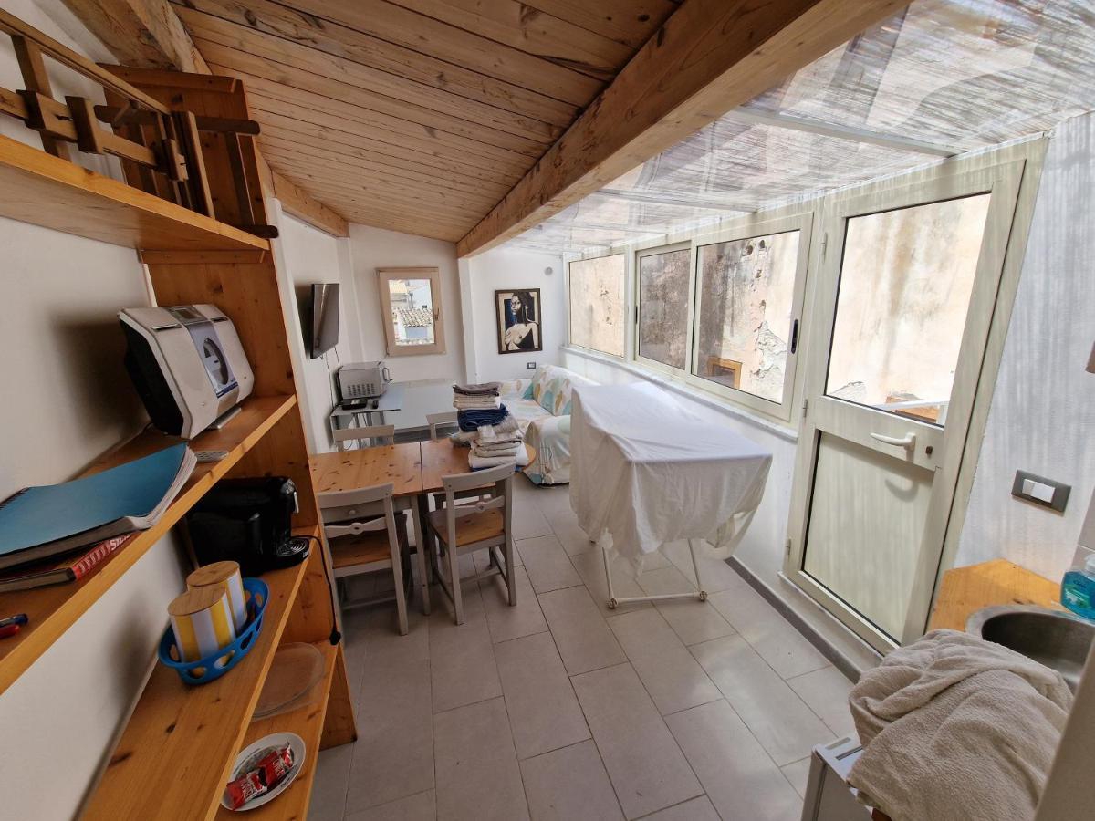 Sea-View Terrace & Bikes Moon Ortigia Holiday Home سيراكوزا المظهر الخارجي الصورة
