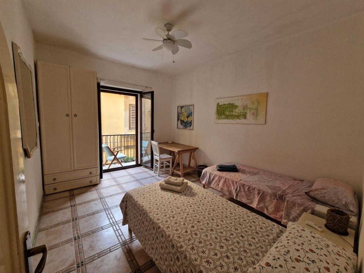 Sea-View Terrace & Bikes Moon Ortigia Holiday Home سيراكوزا المظهر الخارجي الصورة